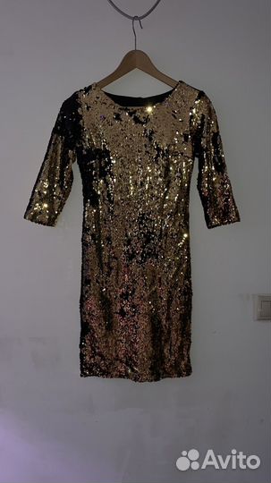 Платье в пайетках золотое