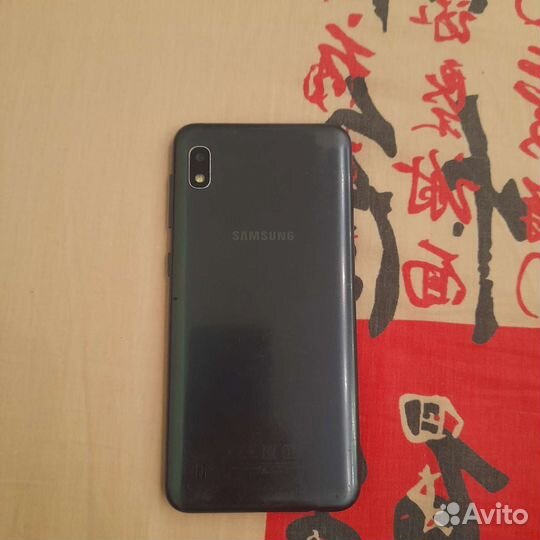 Samsung Galaxy A10, 2/32 ГБ