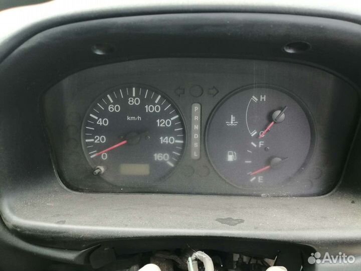 Щиток приборов Nissan Vanette sk82vn