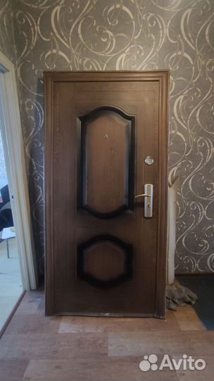 Дверь входная деревянная бу