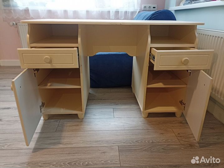 Письменный стол Соня Премиум