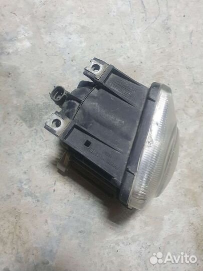 Фара противотуманная правая Subaru Legacy