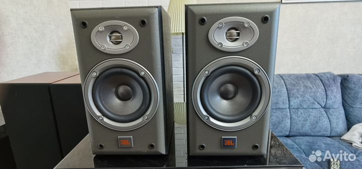 Колонки JBL E20