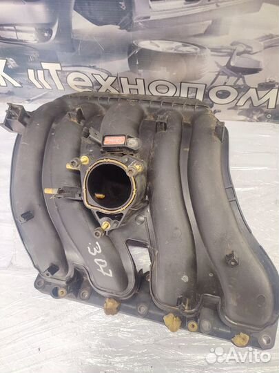 Впускной коллектор Peugeot 307