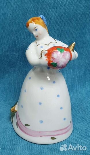 Фарфор Дулево Девушка с чайником и котом 1с