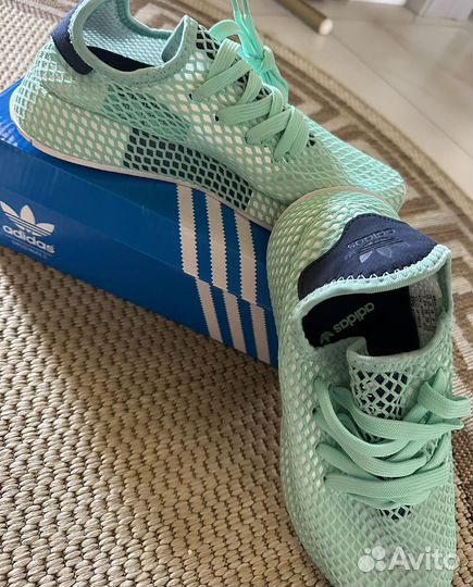 Кроссовки женские 38 размер