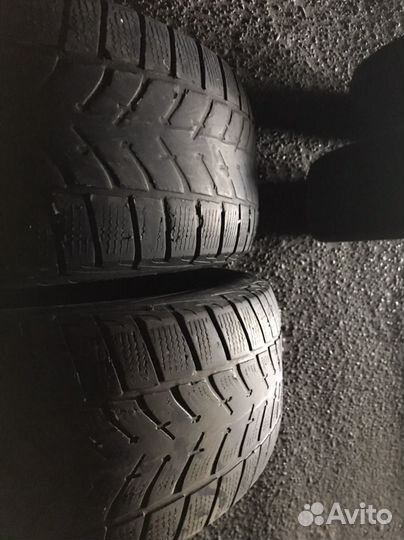 Goodyear UltraGrip 235/60 R18