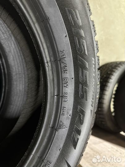 Pirelli Ice Zero 215/55 R17