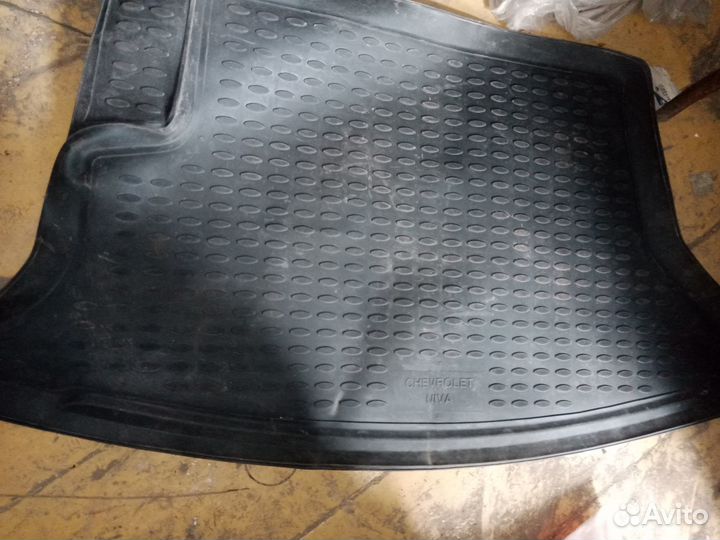 Коврик шевроле нива