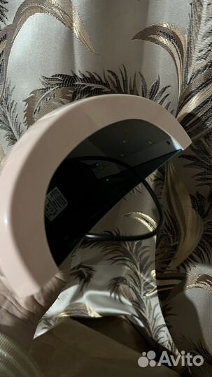 Лампа для маникюра и ногтей ультрафиолетовая