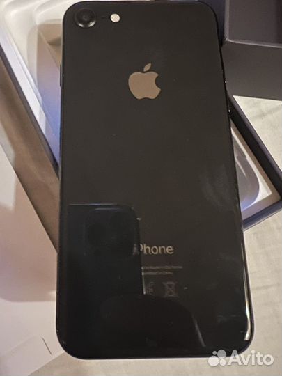 iPhone 8, 64 ГБ