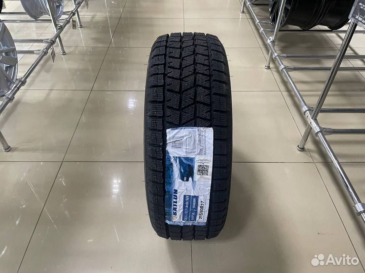 Sailun Ice Blazer Arctic SUV 215/60 R17 100T