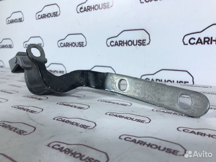 Петля багажника правая Audi A7 4G 3.0 tfsi CGW