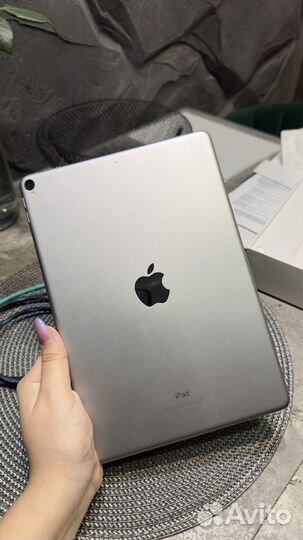 iPad pro 10,5 256gb wi-fi 2019 модельА1701 +Pencil