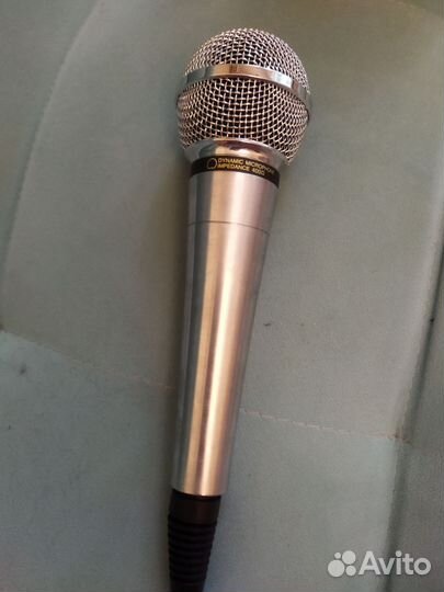 Микрофон для караоке LG