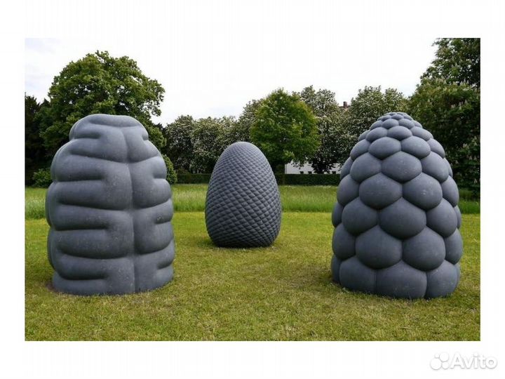 Современная скульптура Шишки 270 см