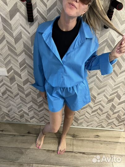 Костюм женский с шортами