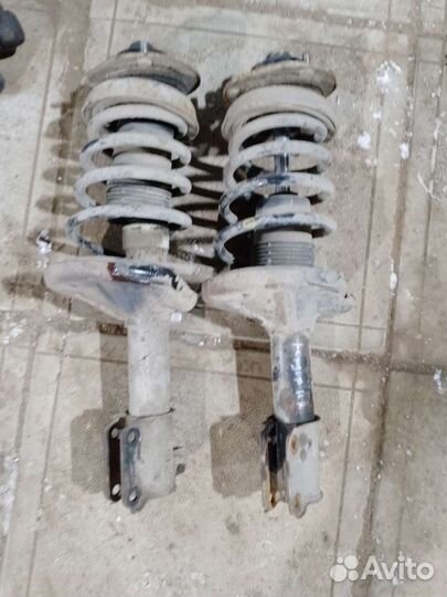 Переднии стойки деу леганза