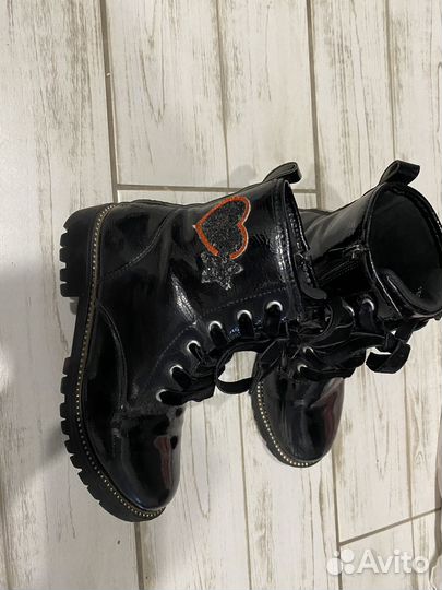 Ботинки на девочку 33 кари