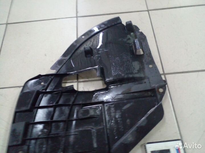 Пыльник двигателя Митсубиси Оутлендер Mitsubishi