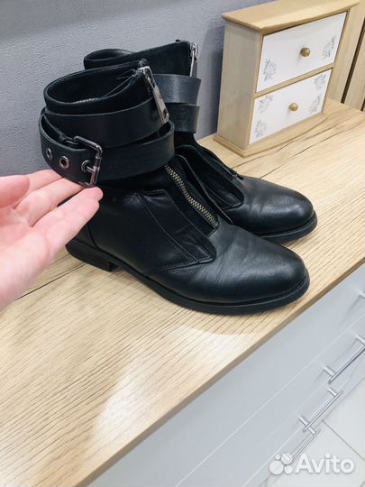 Ботинки женские