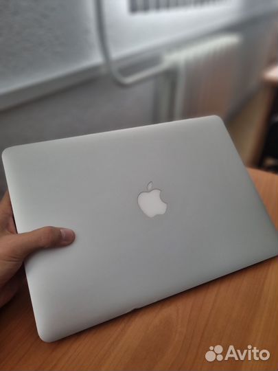 Apple MacBook Air 13