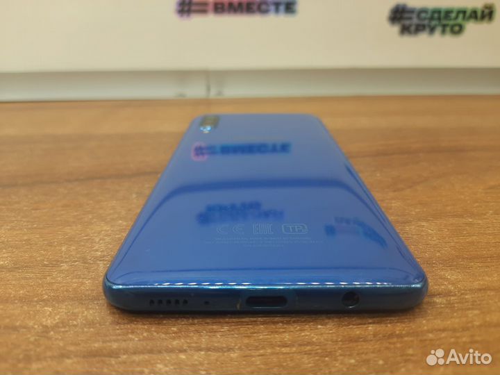 Samsung Galaxy A50, 4/64 ГБ