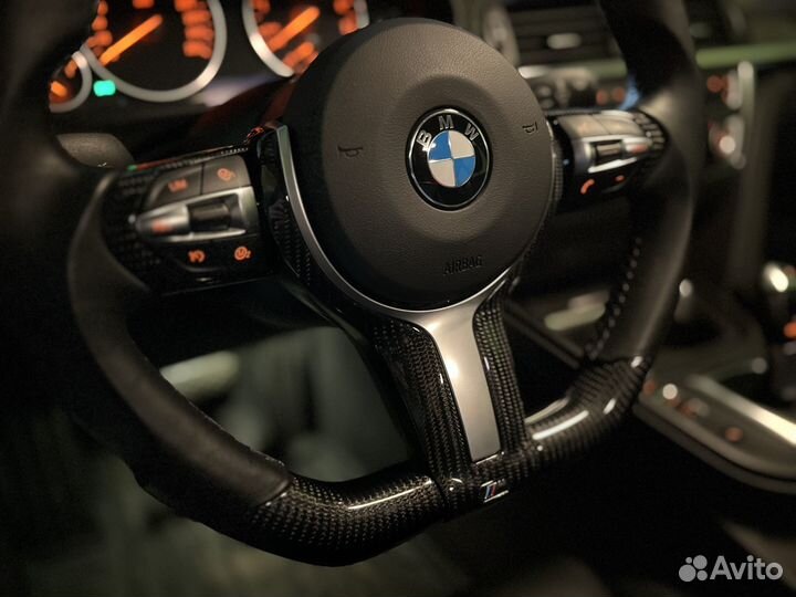 Карбоновый руль BMW