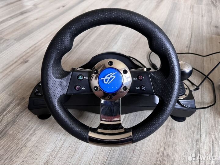 Игровой руль с педалями и коробкой передач