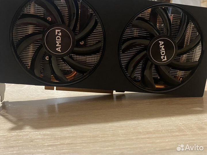 Видеокарта rx 5600 xt