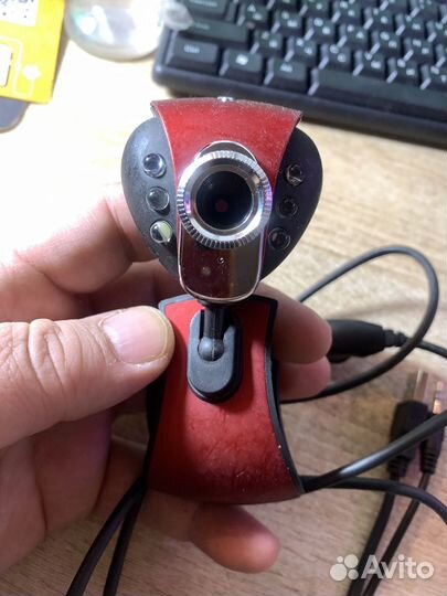Веб-камера с встроенным микрофоном