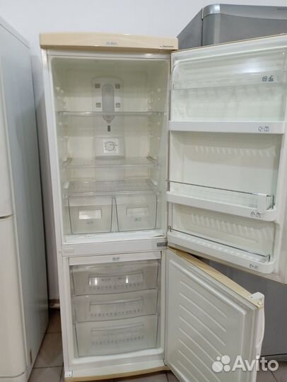 Д1039 Холодильники Дэо(ноуфрост) 180см
