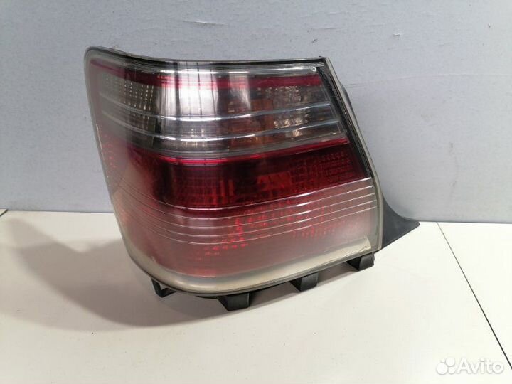 Стоп-сигнал левый Toyota Crown GS171 1GFE