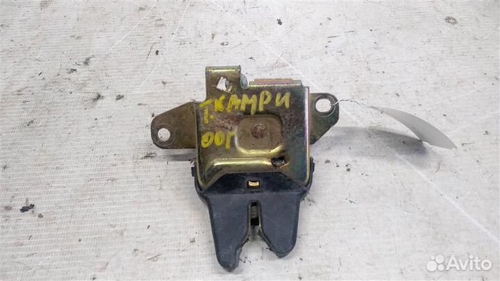 Замок багажника Toyota Camry MCV20