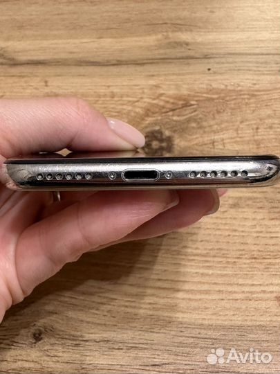 iPhone X, 256 ГБ