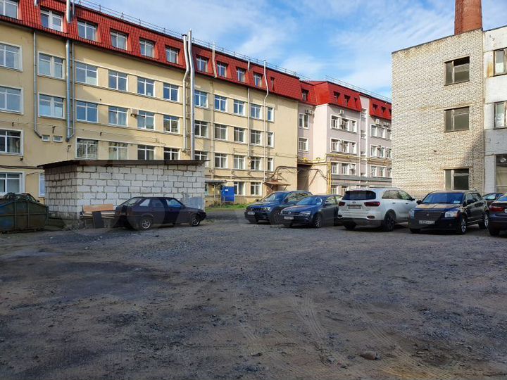 9489м² коплекс зданий в Василеостровском р-не