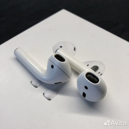 Airpods 2 с коробкой и чехлом