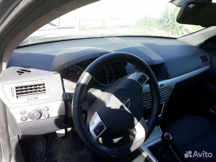 Парприз Опель Астра 2007