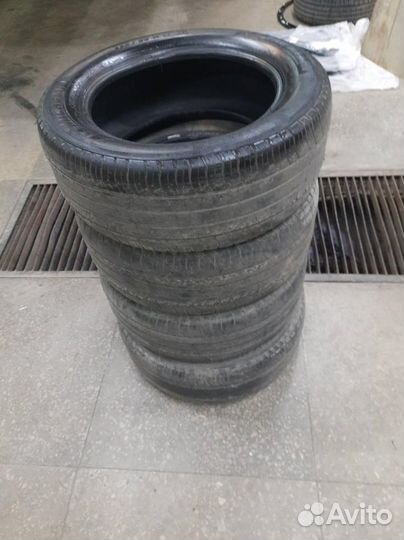 Michelin Latitude Tour HP 235/55 R17