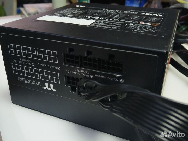 Блок питания Thermaltake BM2 750w