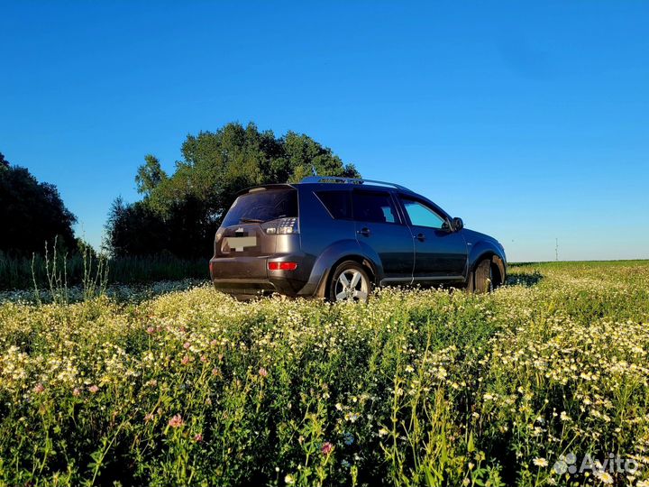 Mitsubishi Outlander 2.4 CVT, 2008, 300 000 км