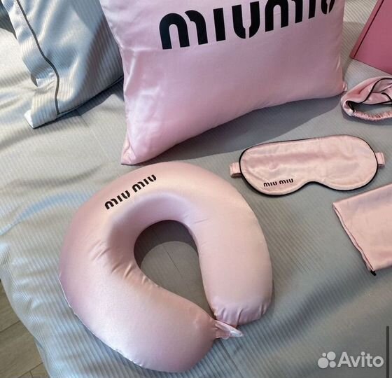 Набор доя путешествий MIU MIU