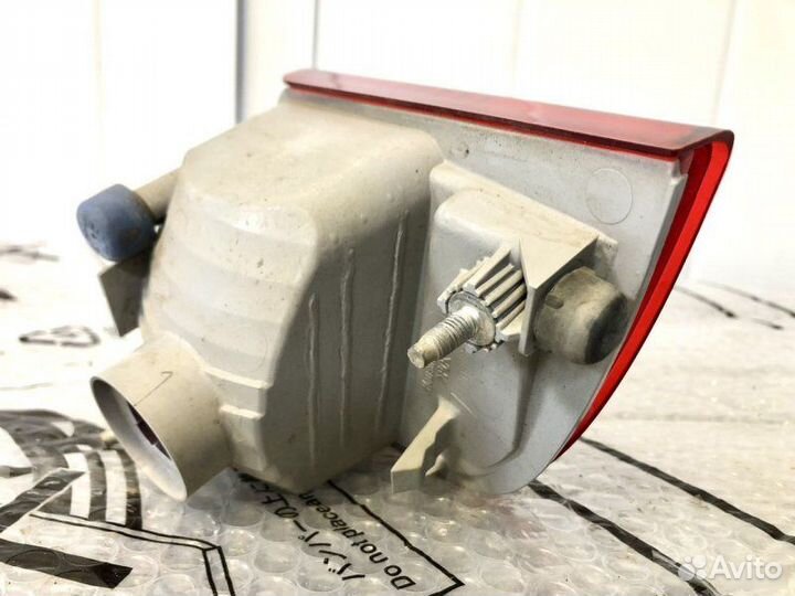 Фонарь задний Toyota Land Cruiser 200