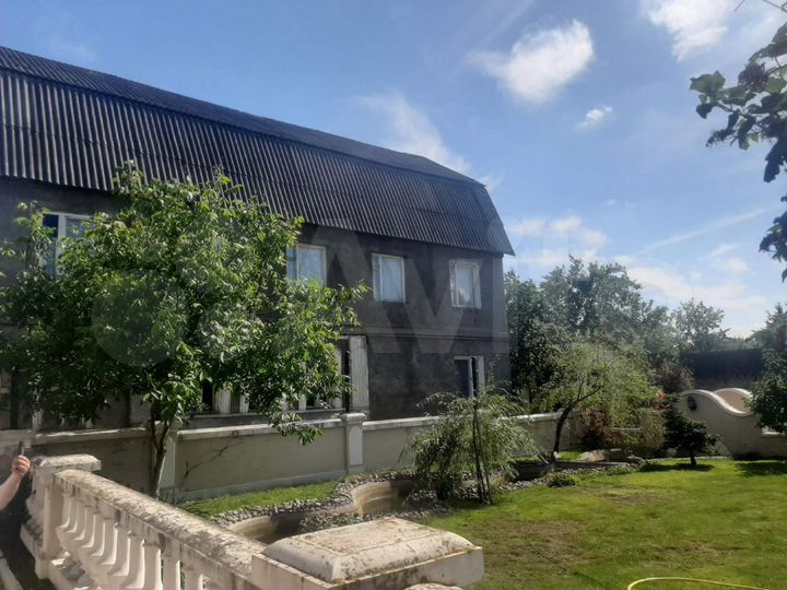 Дом 350 м² на участке 5 сот.