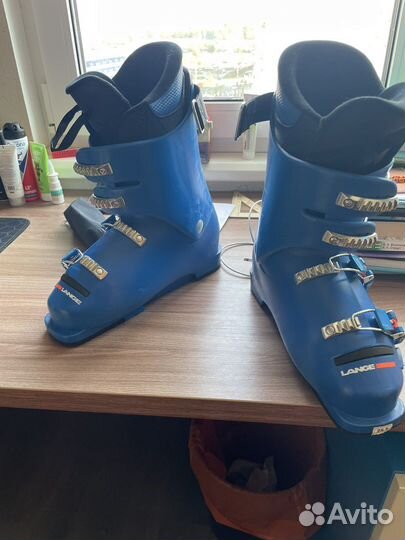 Горнолыжные ботинки lange