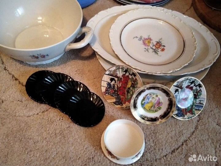 Старинные немецкие блюда, супница, блюдца