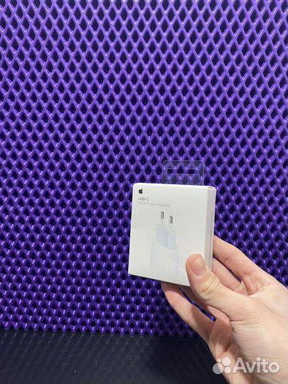 Блок питания Apple 20W
