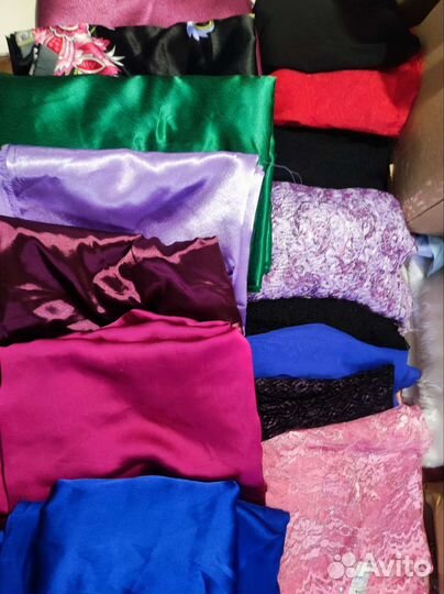 Ткань гипюр, атлас, кружево