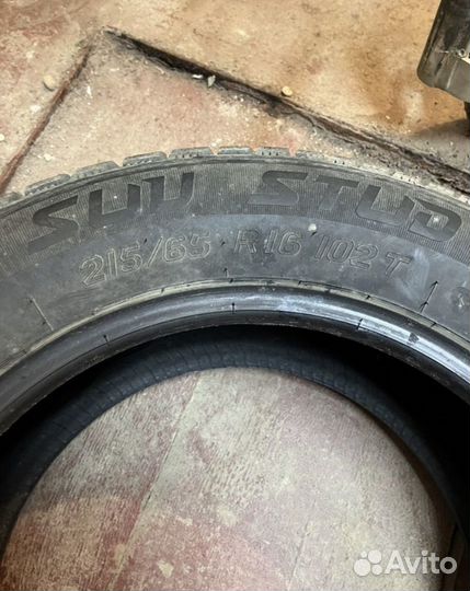 Kormoran SUV Stud 215/65 R16 102T