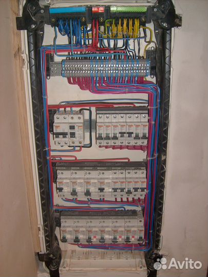 Сборка и подключение щитов,рву,грщ.освещение